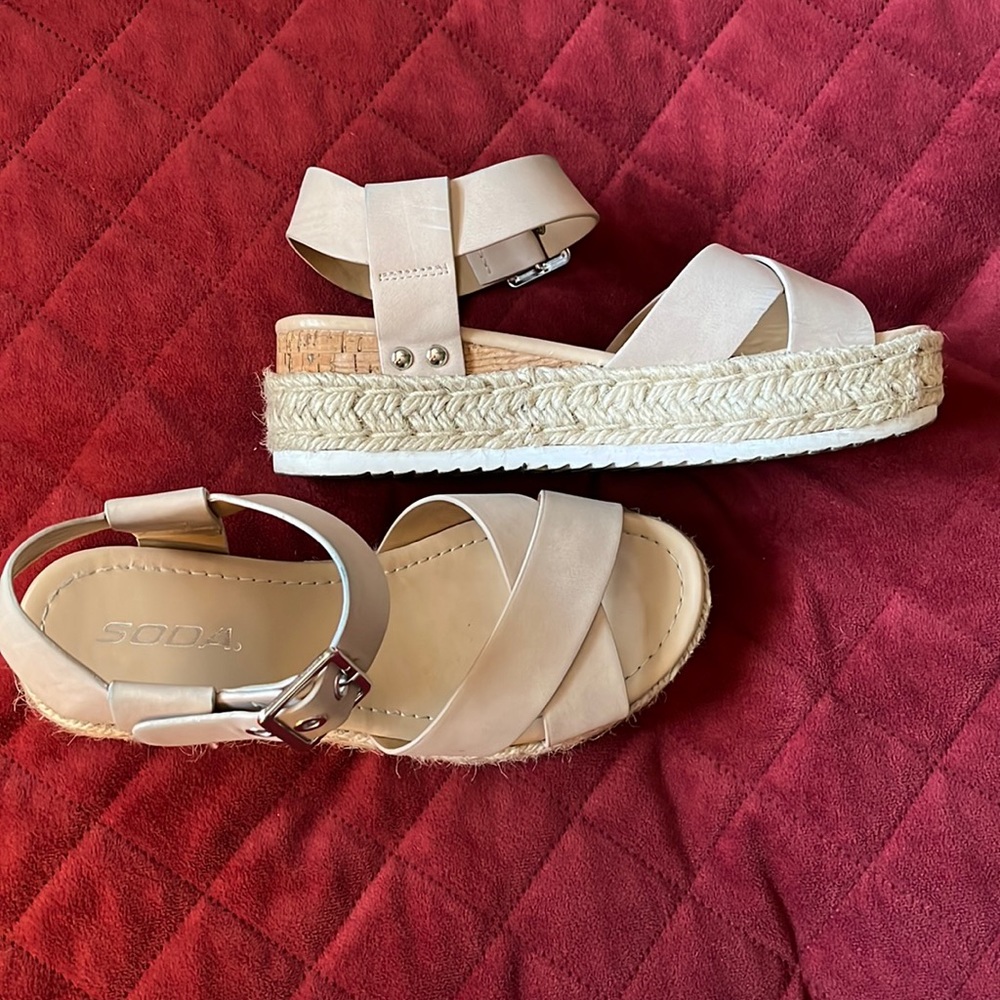 WOMEN'S SODA FORTUNA WEDGE ESPADRILLE SANDALS